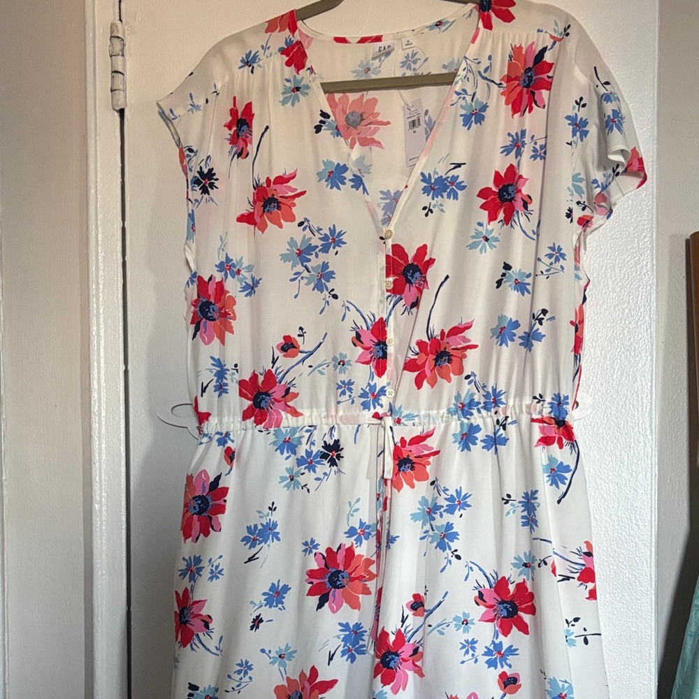 Floral Print V-Neck Dress